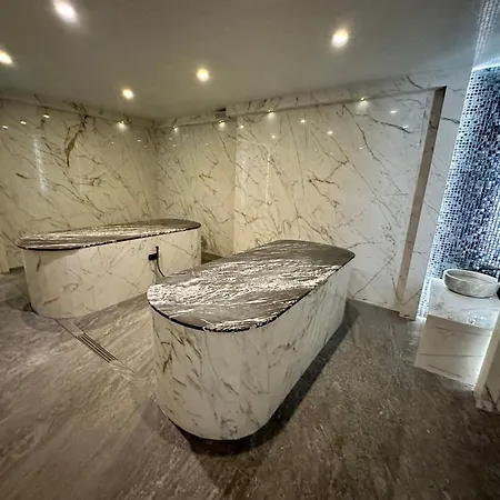 St Ivan Rilski Spacious Lägenhet *